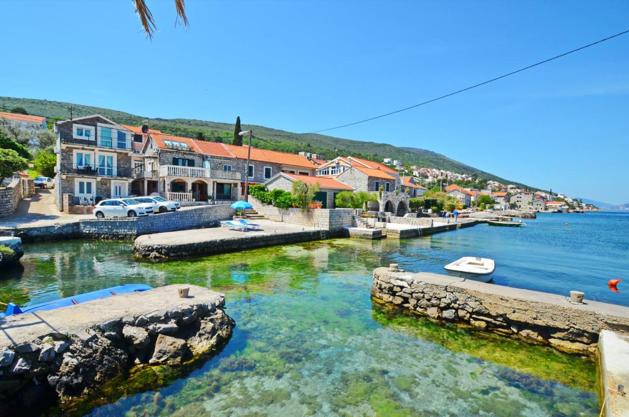 Apartment Romana Tivat Exteriér fotografie
