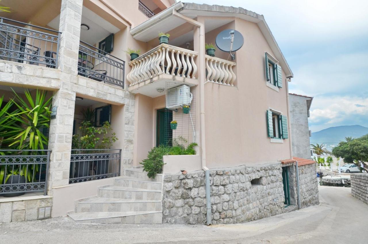 Apartment Romana Tivat Exteriér fotografie